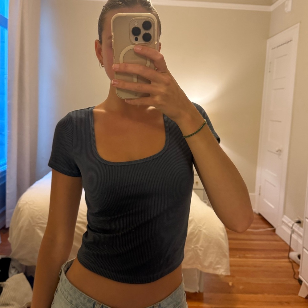 Women's Navy Hollister Short Sleeve Top